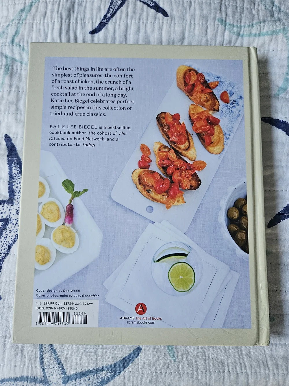 'It's Not Complicated' Cookbook - Cream Cover